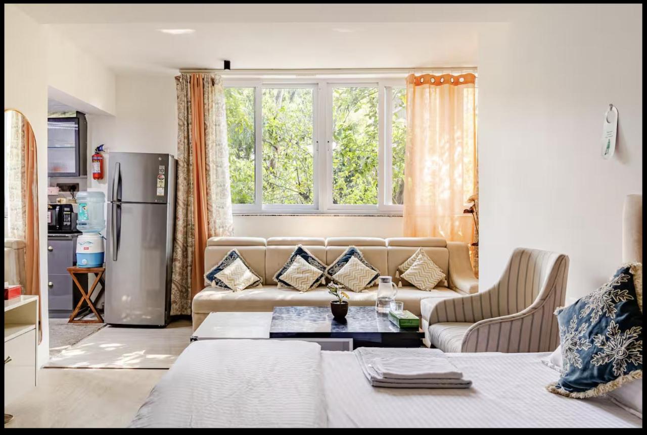 Queen Room with Garden View