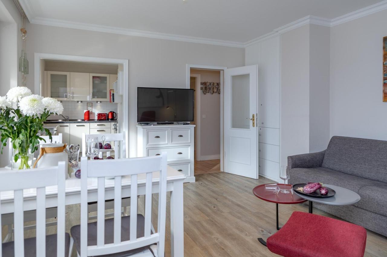 Eli8_8_On Shore - B&B Westerland