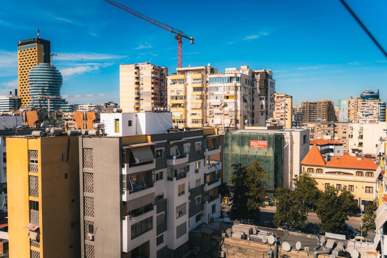 Golden Corner 1 - Sweet Escape Apartments - B&B Tirana