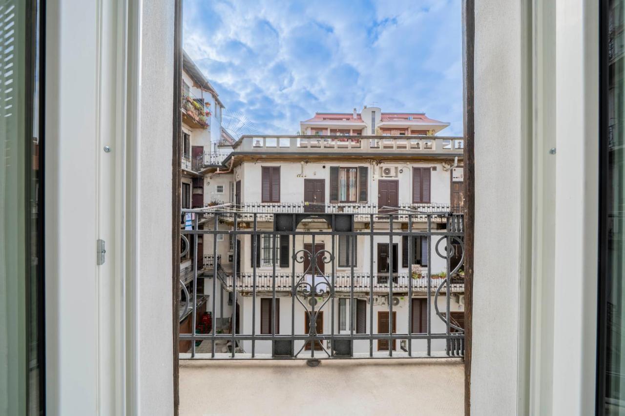 Milano Center - 5' Station, 20' Duomo - Wifi, AC - B&B Frassine