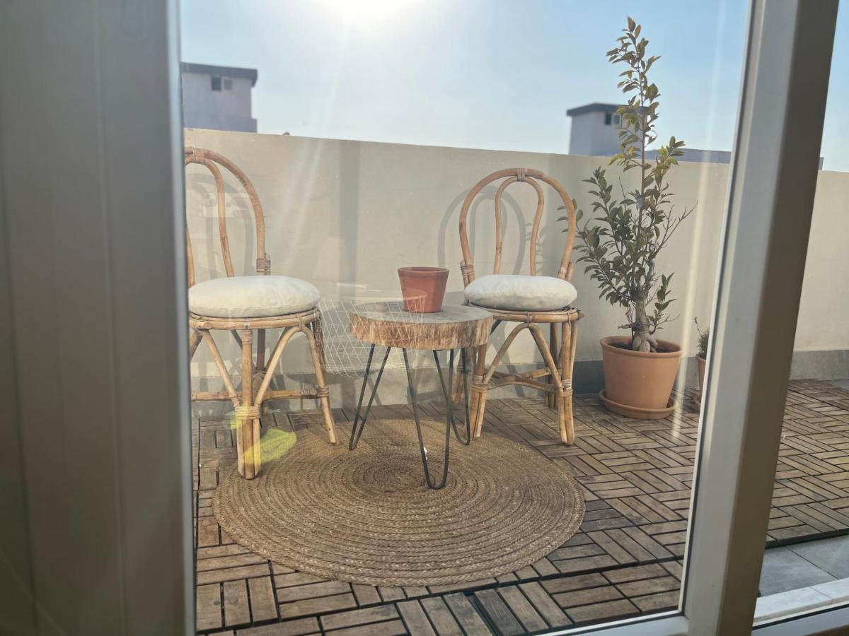 Modern chic rooftop studio - Bed and Breakfast Ash Shaykh Zuwayd