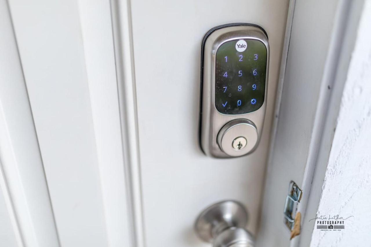 Hanland House - B&B Redding