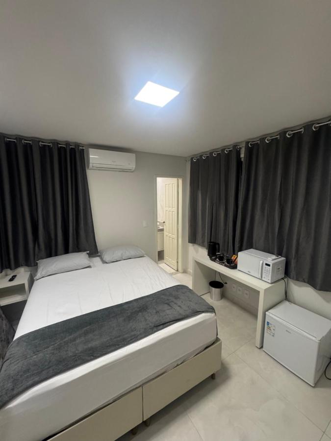 Loft 305B com Ar Condicionado no Bairro Muquiçaba, bem localizado para negócios e fácil acesso para todas as praias e montanhas da cidade - COM vaga de garagem - B&B Guarapari