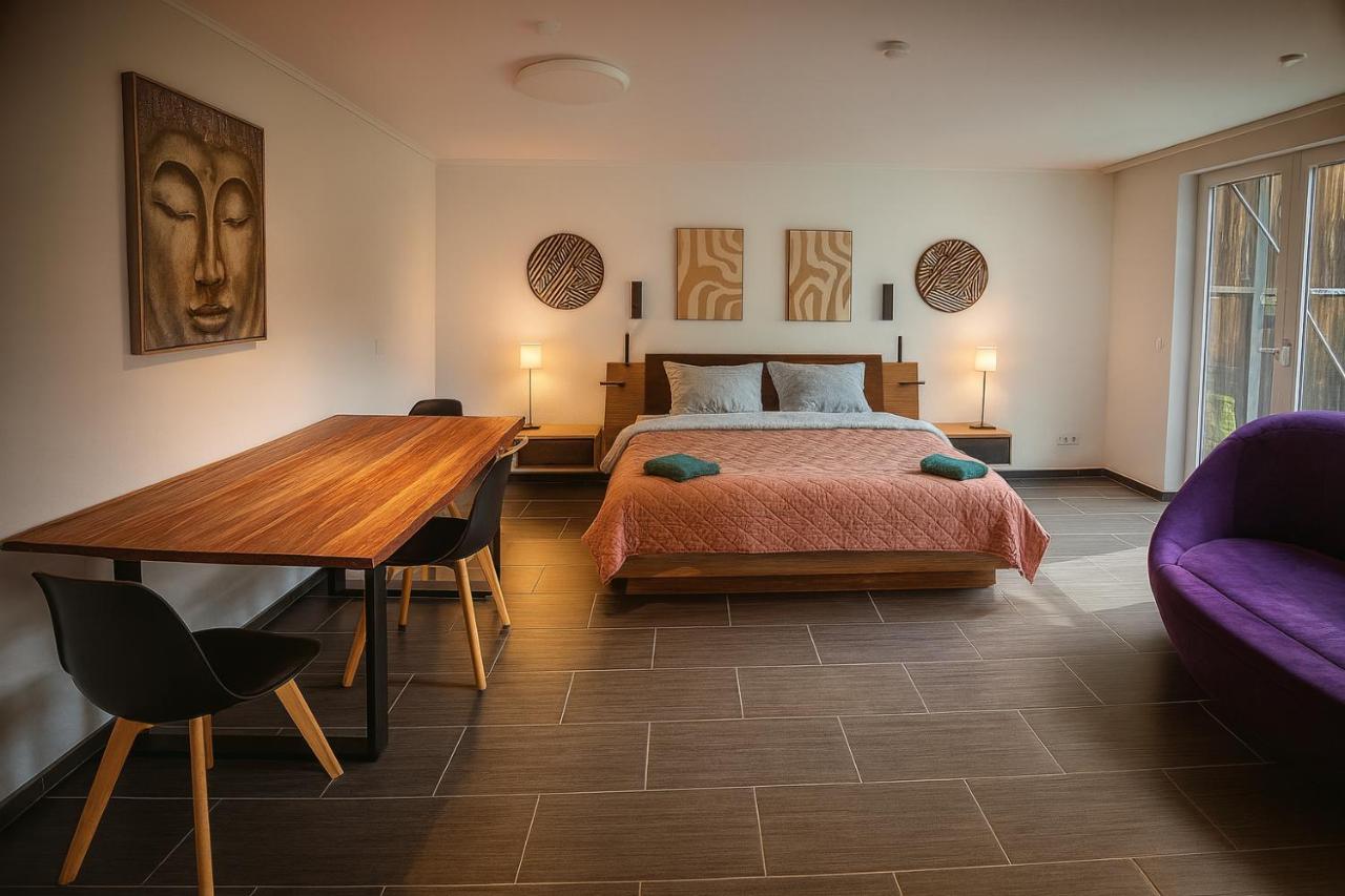 Luxury Amour Suite Modern Design mit Terrasse - Ferienwohnung Koblenz