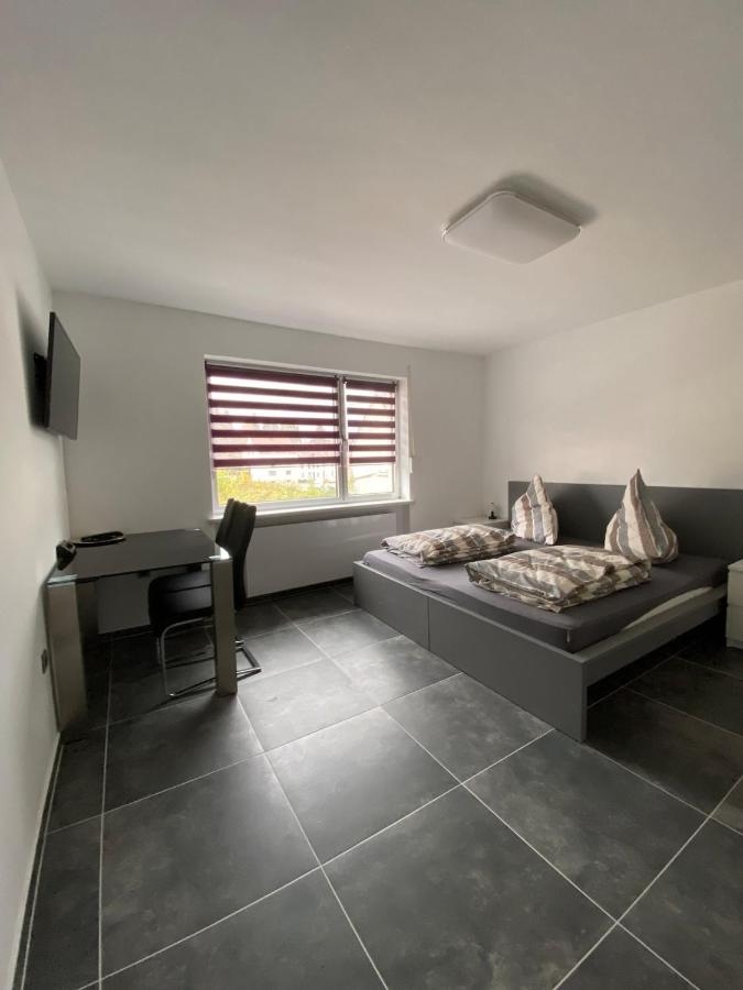 Modernes 1-Zimmer Apartment mit Küche und Bad - B&B Merzig