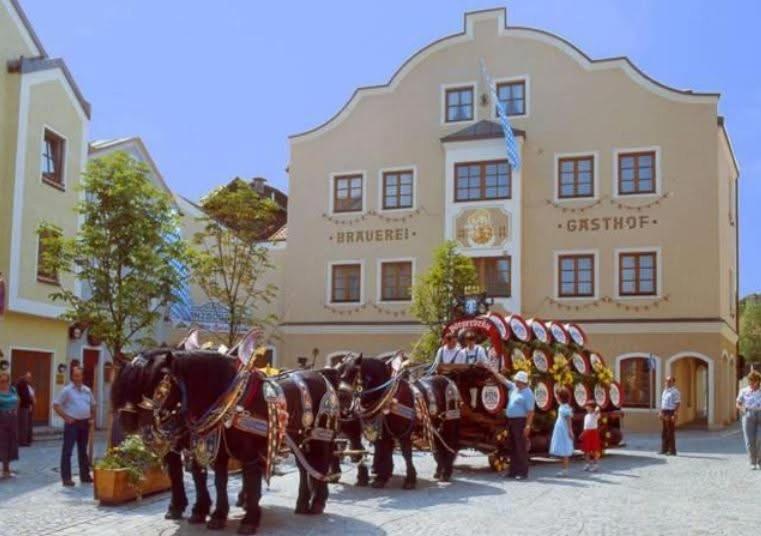 Brauereigasthof Falter - Bed and Breakfast Regen