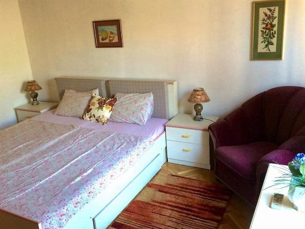 Doppelzimmer mit Gemeinschaftsbad