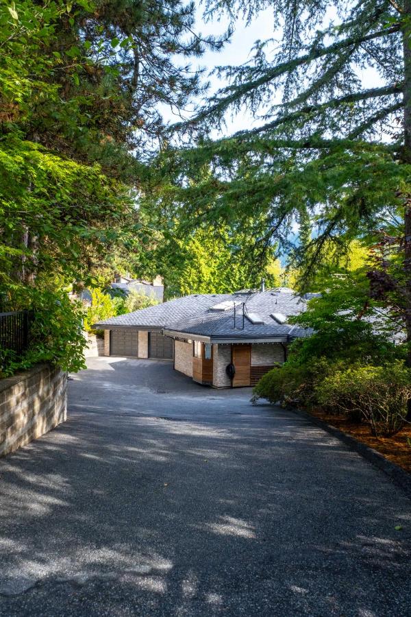 Stylish Scenic Oasis 2-Bedroom Suite West Van - Chambres d’hôtes West Vancouver