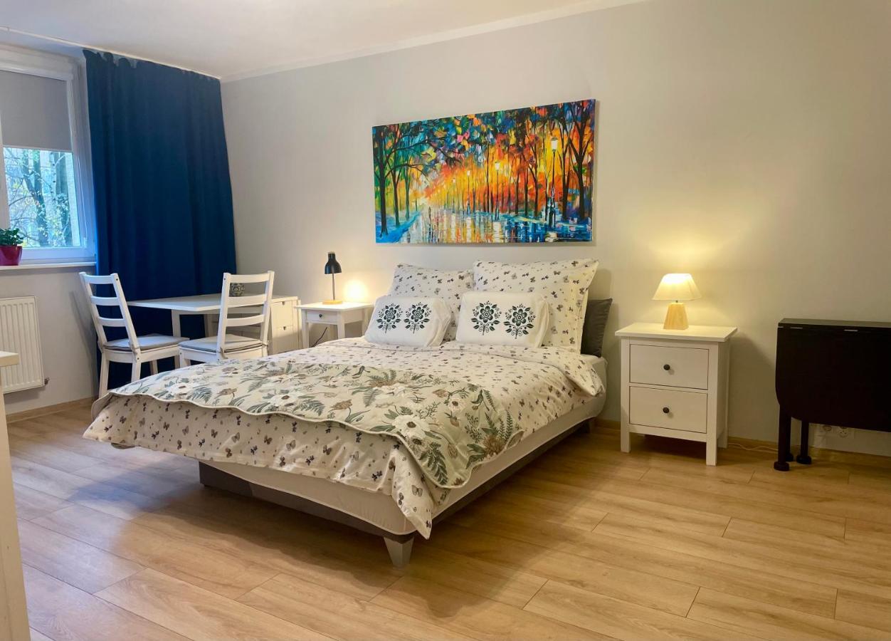 Marti apartament Metro Bródno - B&B Warsaw