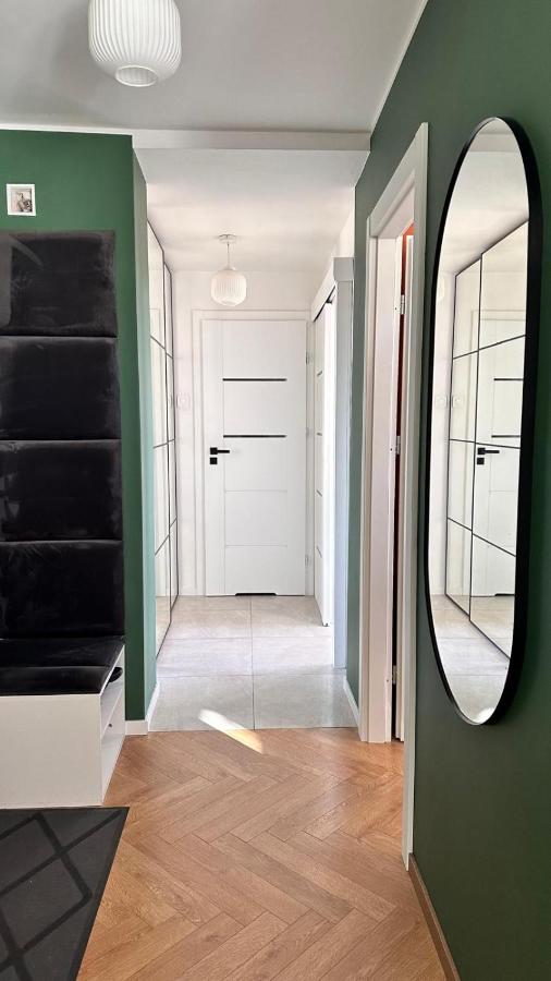 Fabryczna Apartment & private parking - B&B Lodz