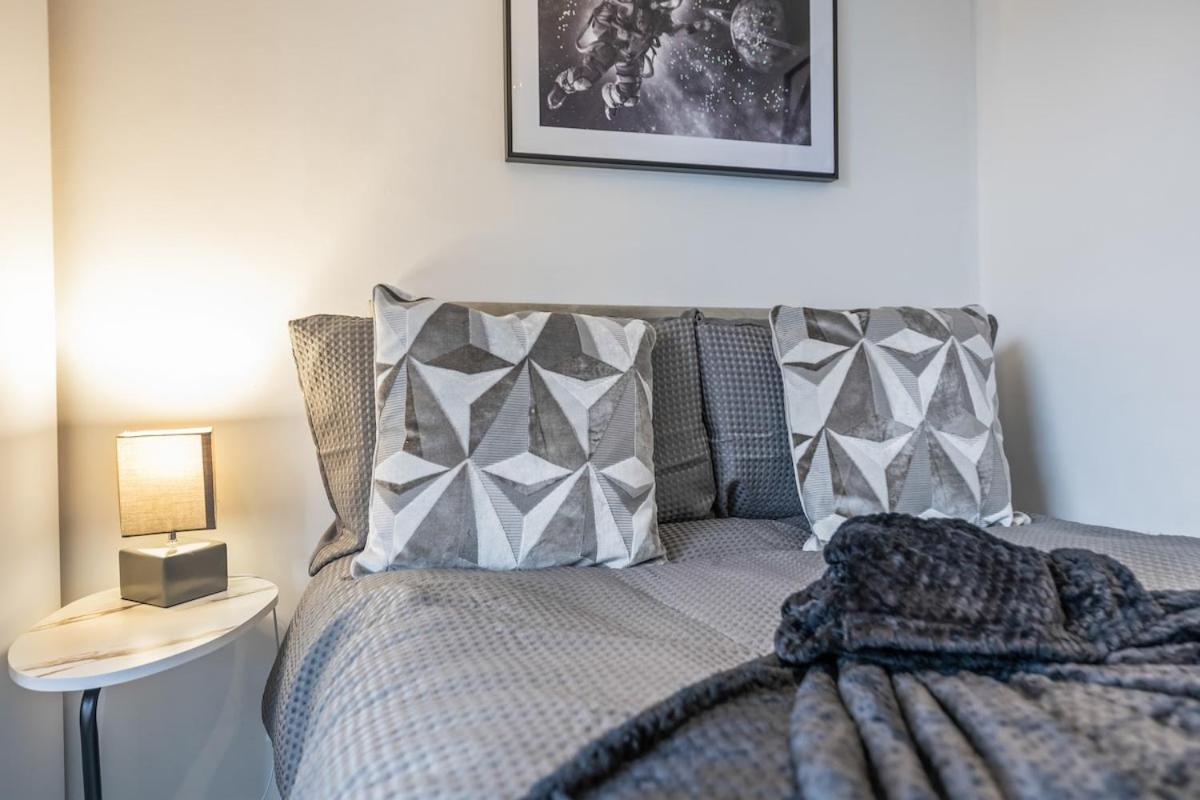 Comfy and Bright 2-Bed Home Near City Centre - B&B Nottingham