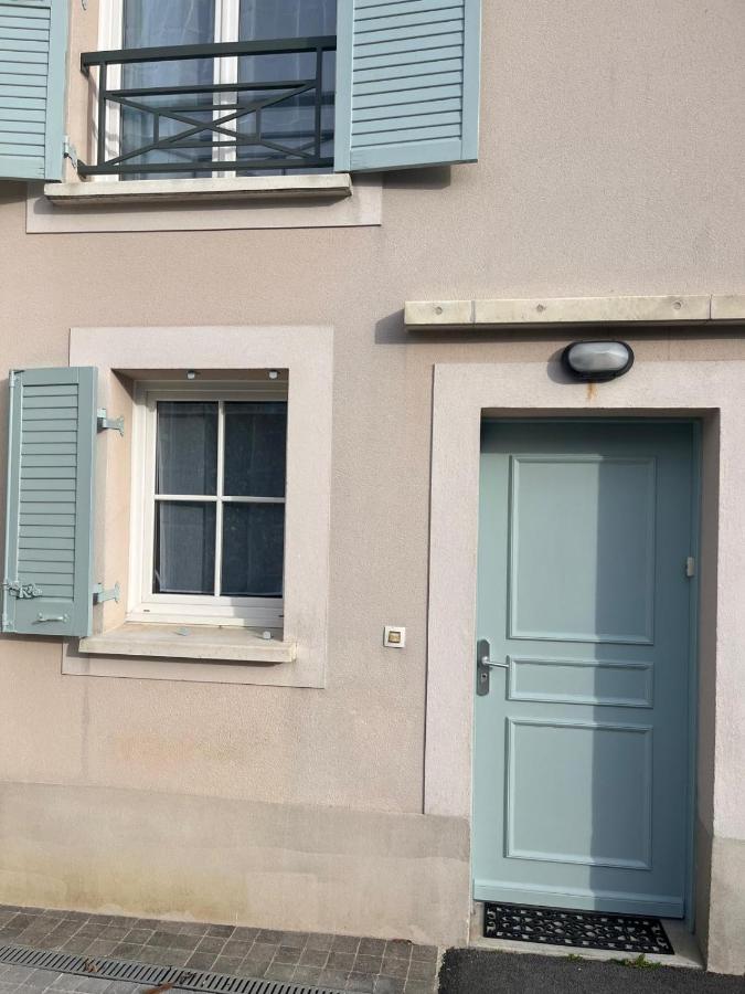 Disney Garden, maison familiale 5 ch 4 sdb 9 min Disneyland! - B&B Magny-le-Hongre