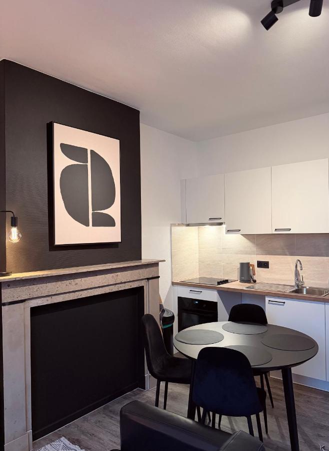 Cosy 2-Room Apartment for 4 Guests near Gent Sint-Pieters Station, and Close to the City Centre - Chambres d'hôtes Gand