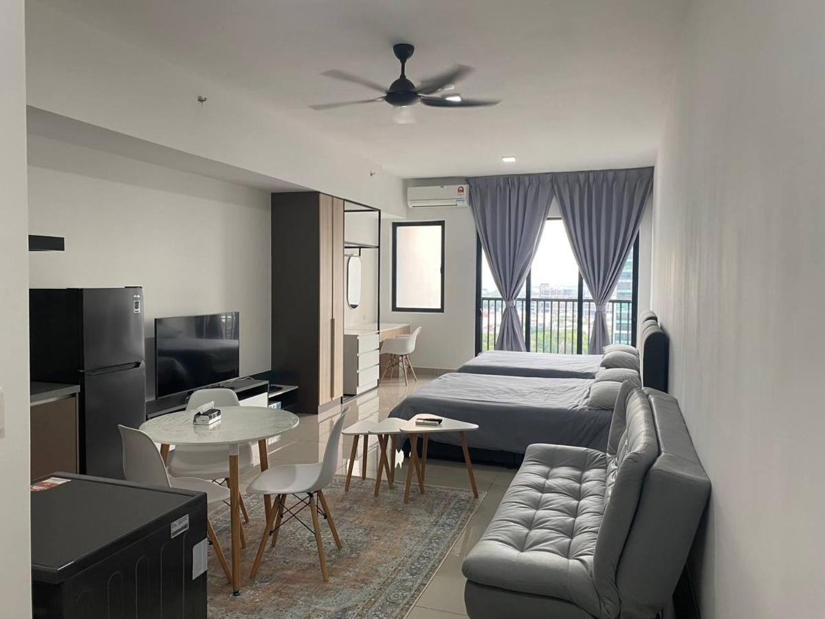 Alinea BlueView Suites - B&B Shah Alam