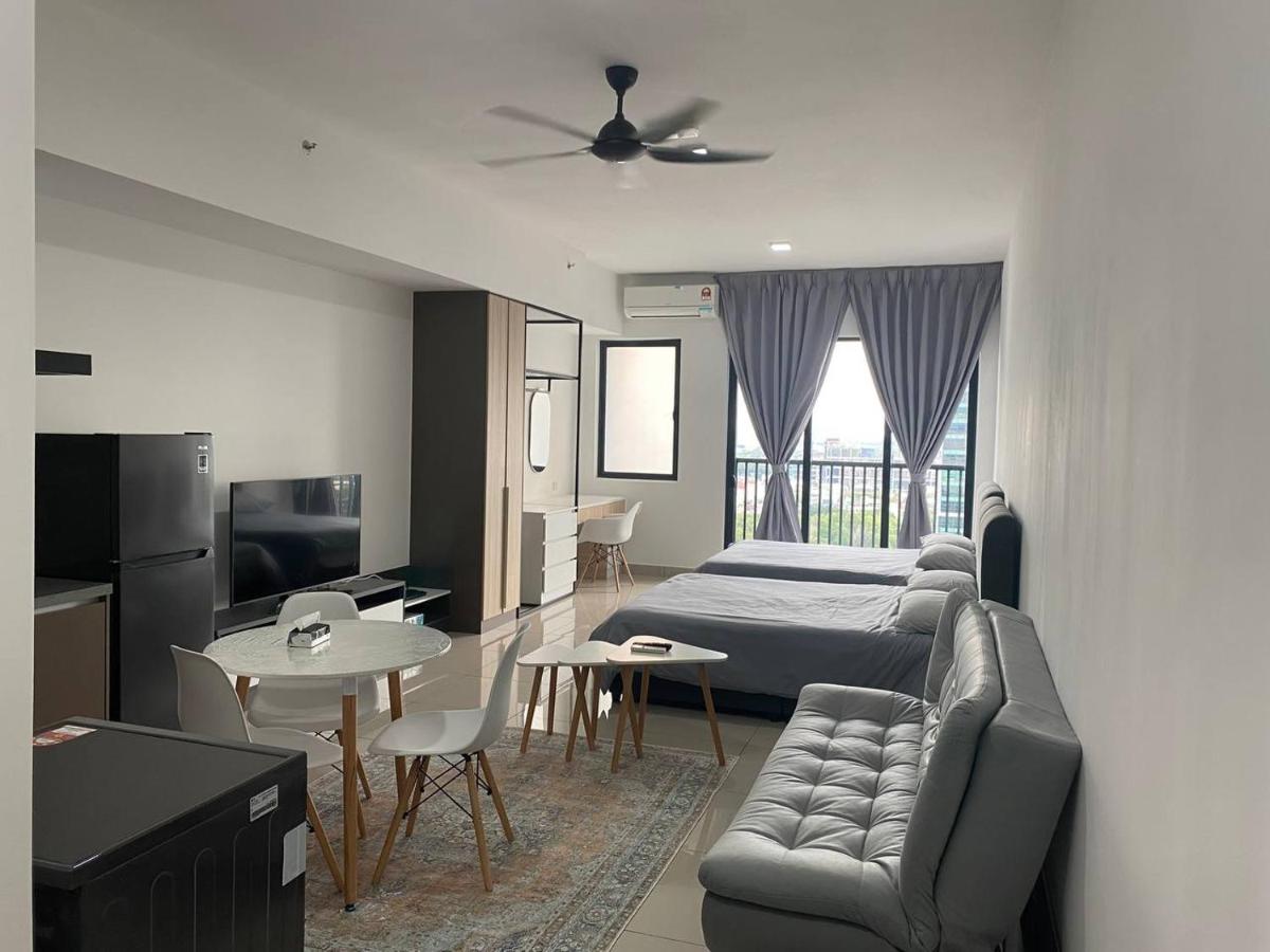 Alinea BlueView Suites - B&B Shah Alam
