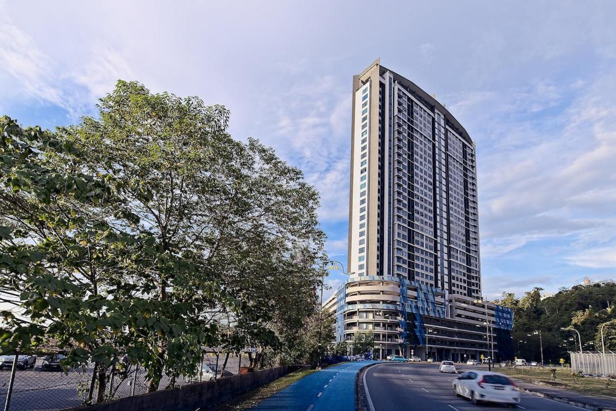 JQ1 SEA & POOL or CITY View WIFI I WASHING MACHINE for Some Units I CUCKOO WATER Jesselton Quay by R2 - B&B Kota Kinabalu