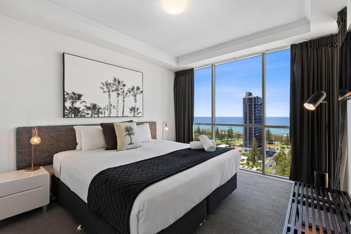 Beachfront Ocean Oasis Escape - B&B Gold Coast