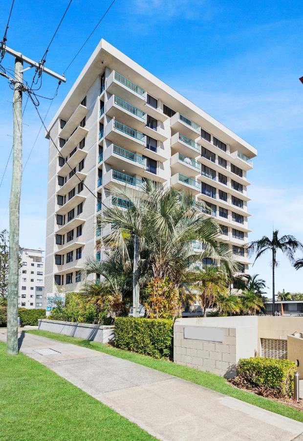 Burgess @ Kings Beach Apartments - B&B Caloundra