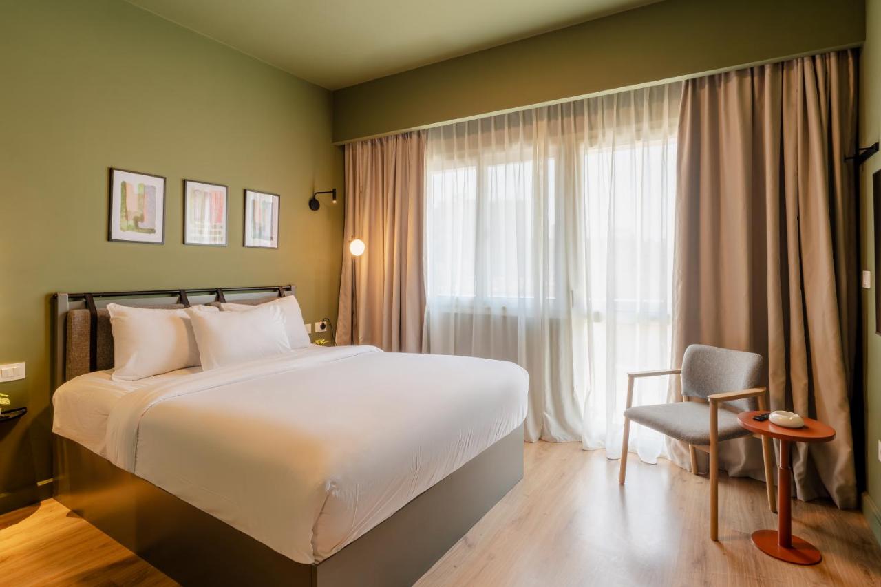 grey l studio apartments Downtown Cairo Ouzonian House - B&B El Cairo