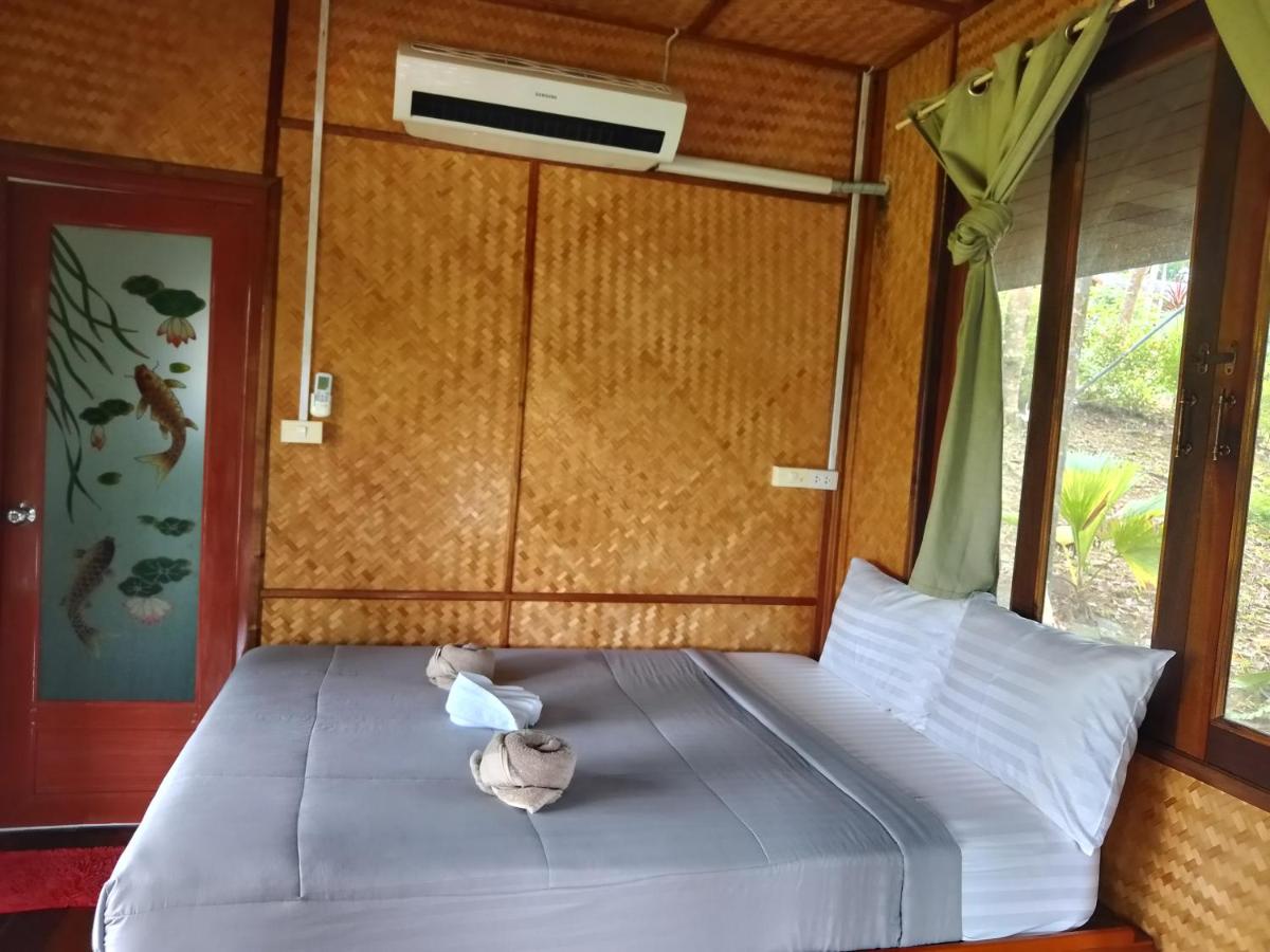 Chambre Lit Queen-Size - Vue sur Jardin