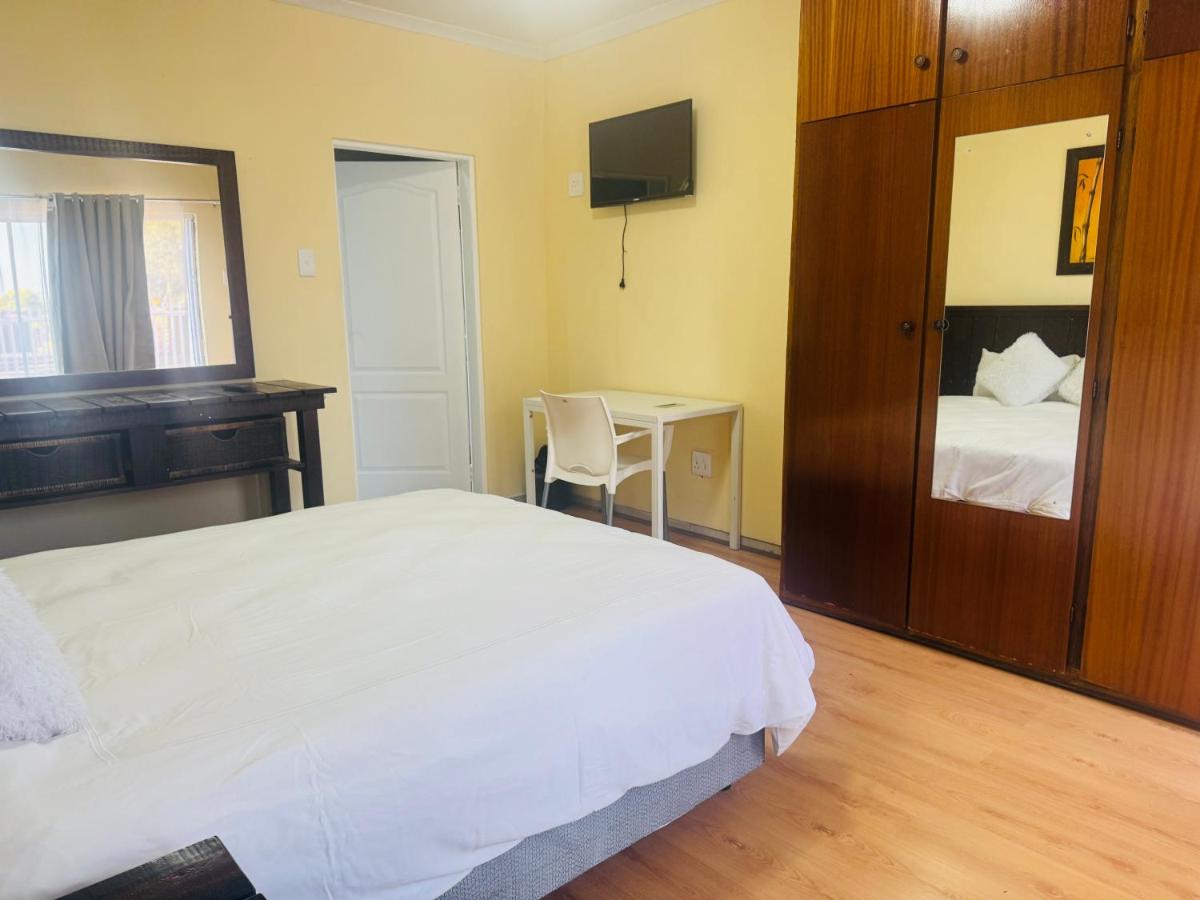 Deluxe Double Room with Shower