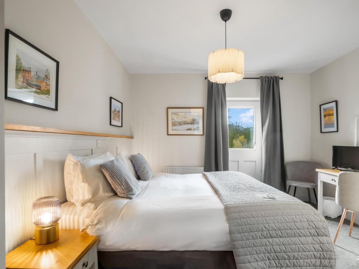 Tweepersoonskamer met 1 of 2 Bedden en Uitzicht op de Bergen