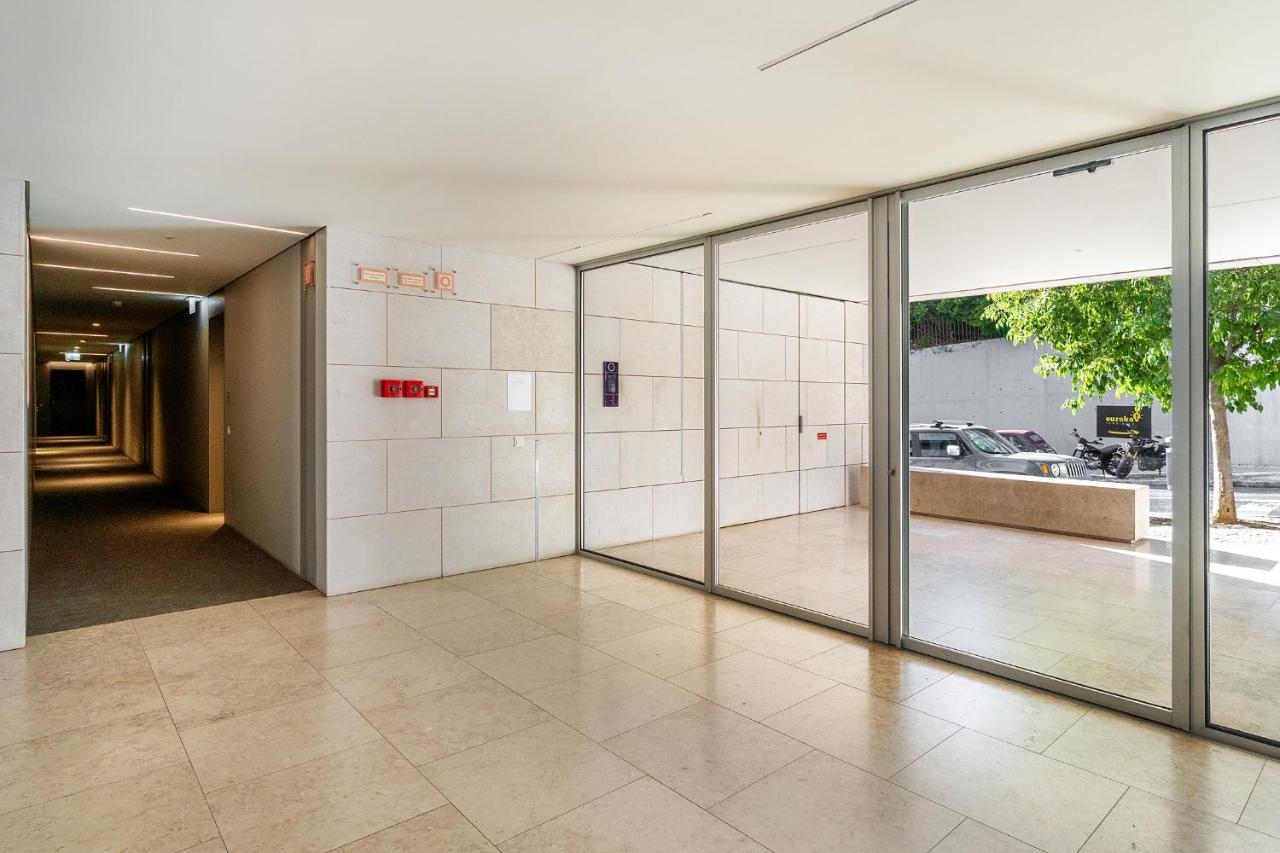 WHome Central Lisbon Gem close to Amoreiras and Rossio - Chambres d'hôtes Lisbonne