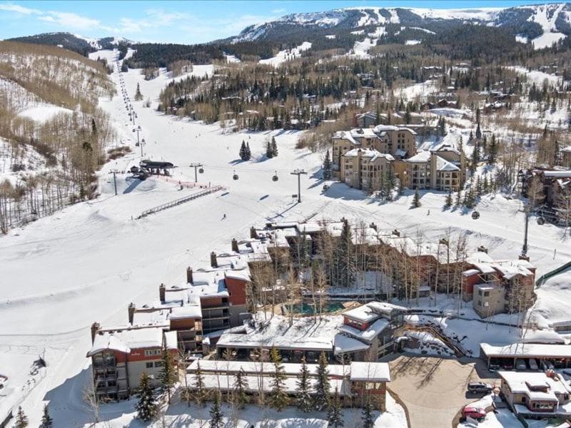 Enclave 209, Snowmass Ski-In/Ski-Out Condo w/Shared Pool/Hot Tub - B&B Snowmass Village
