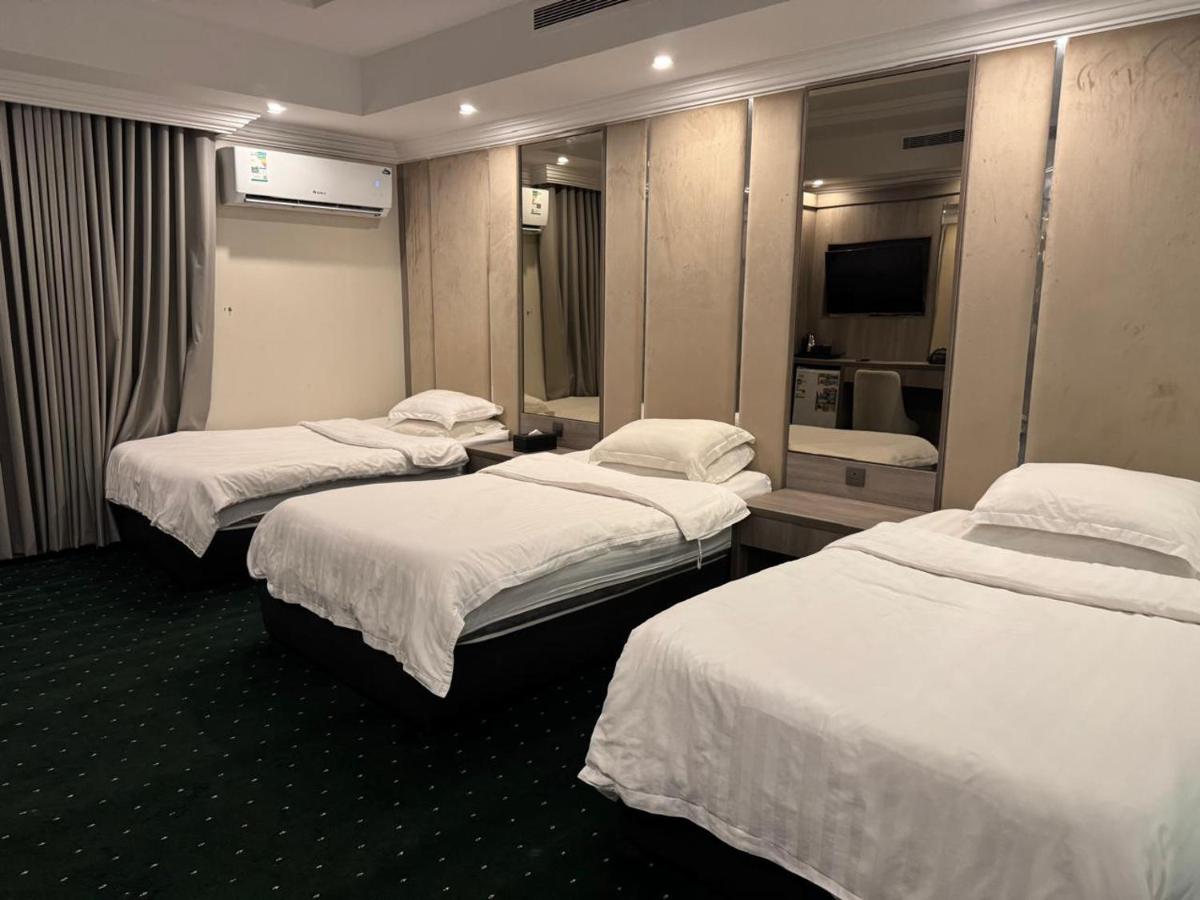 Triple Room with Bathroom