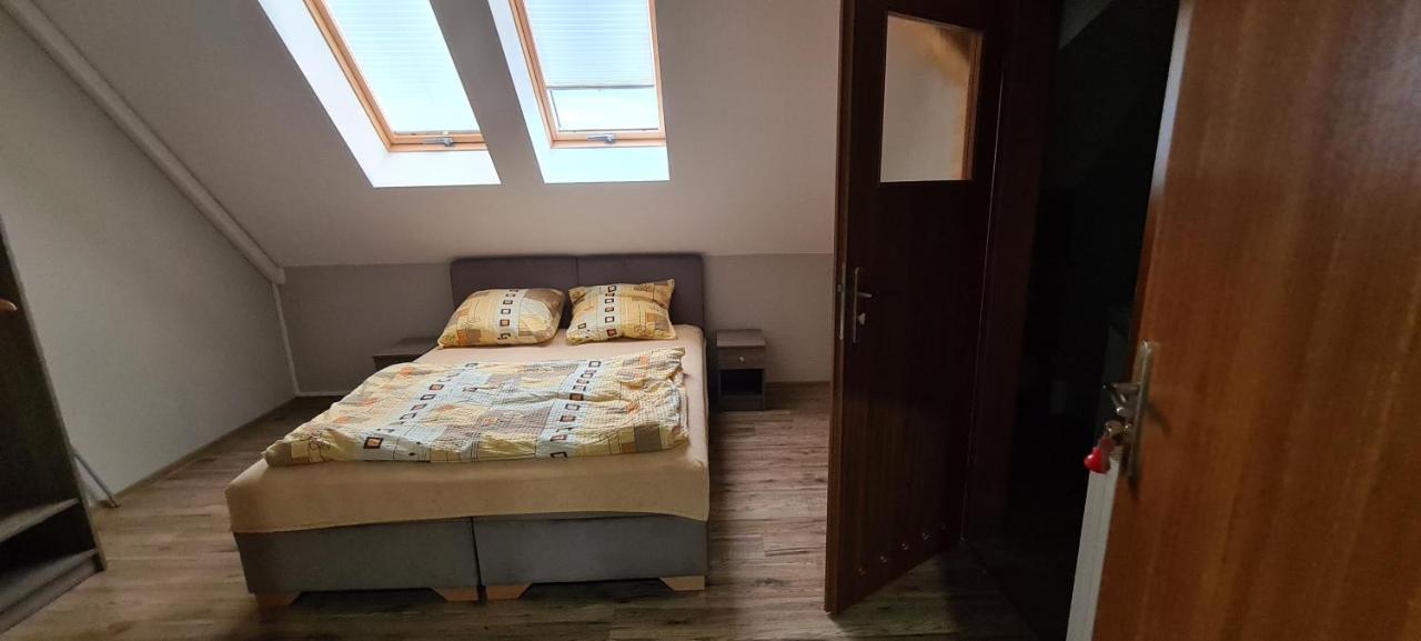 Twin Room with Private Bathroom