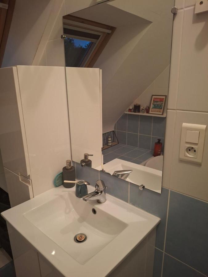 Camera Matrimoniale con Vista Giardino