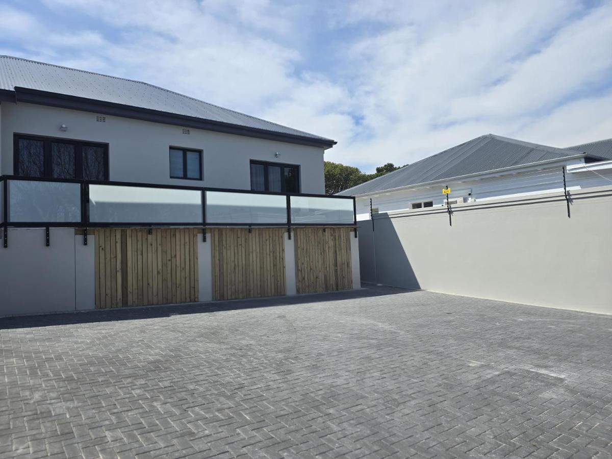 Walton Cottages of Mill Park, Port Elizabeth - B&B Port Elizabeth