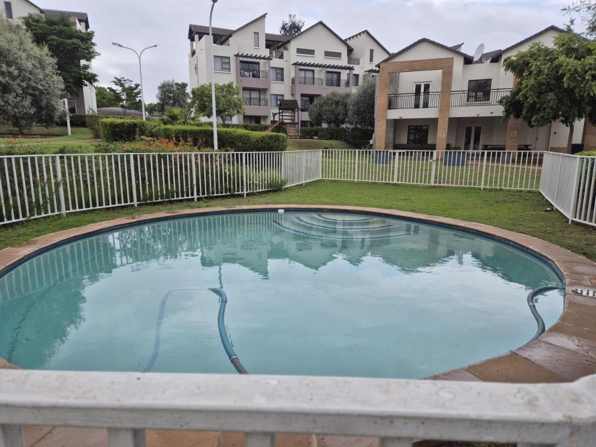 Elegant Bliss -2 bedroomed at Dainfern, in Fourways, Sandton - B&B Fourways