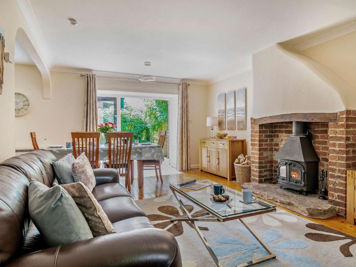 4 Bed in Dorchester 92413 - B&B Frome Vauchurch