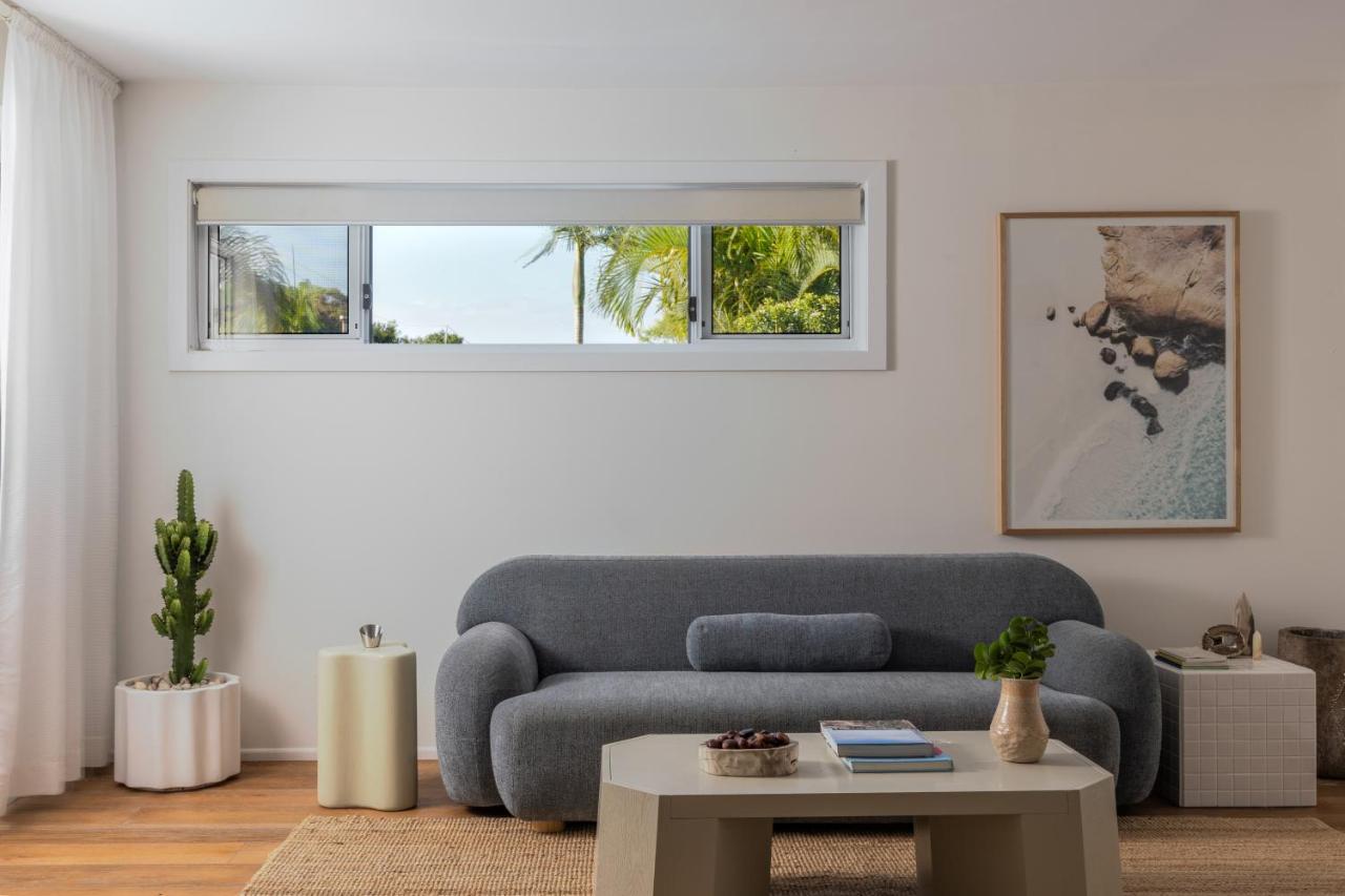 The Local Studio - Luxury over 2 levels - B&B Byron Bay