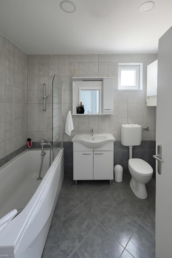 Apartman Vinkovci - Ferienwohnung Vinkovci