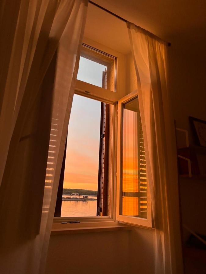 Studio mit Meerblick