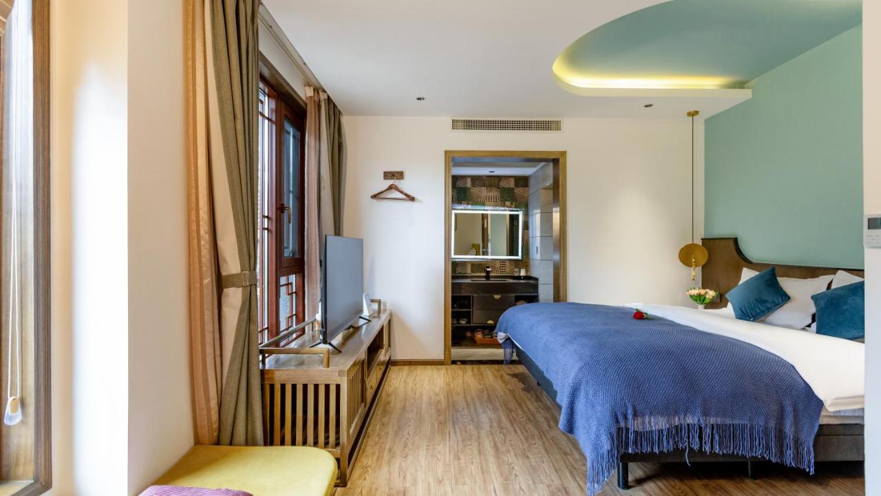 Familienzimmer mit Gartenblick