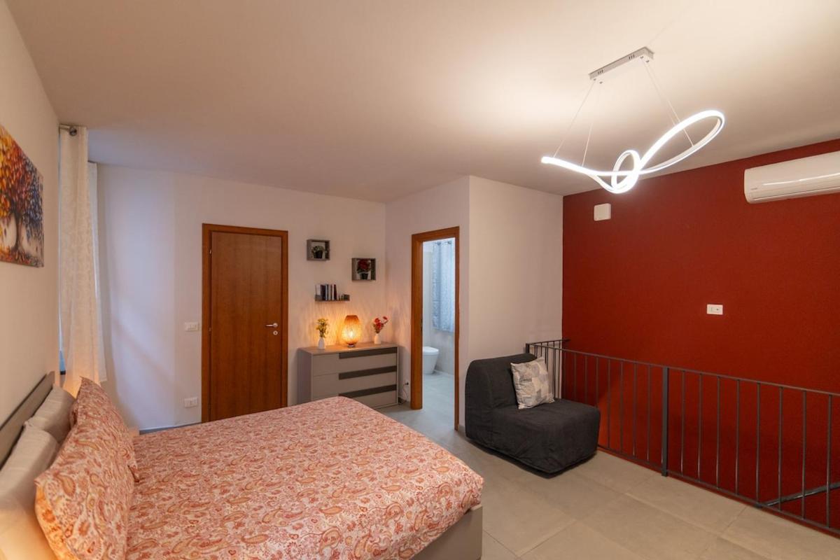 NUOVO Piazza Statuto - Appartamento con WiFi e ac - B&B Asti