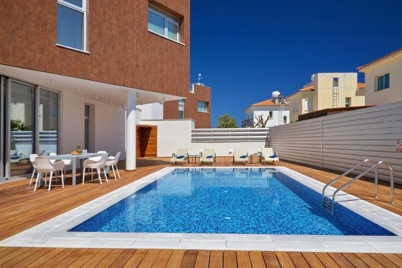 Seaview Luxury Villa Jacuzzi & Pool! 2 Min Beach - B&B Protaras