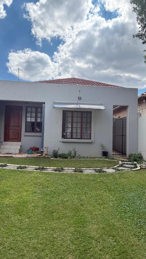 Cosy Little Paradise - B&B Johannesburg