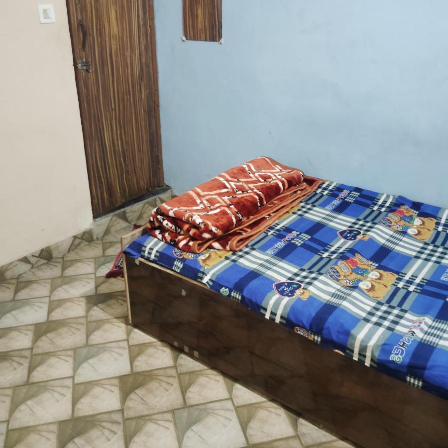 Gaurangi Mathura dharamshala - Bed and Breakfast Mathura