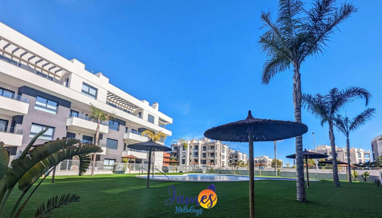 Chic 2 bedroom Apartment with Comunal Pool VM75 - B&B Villamartin
