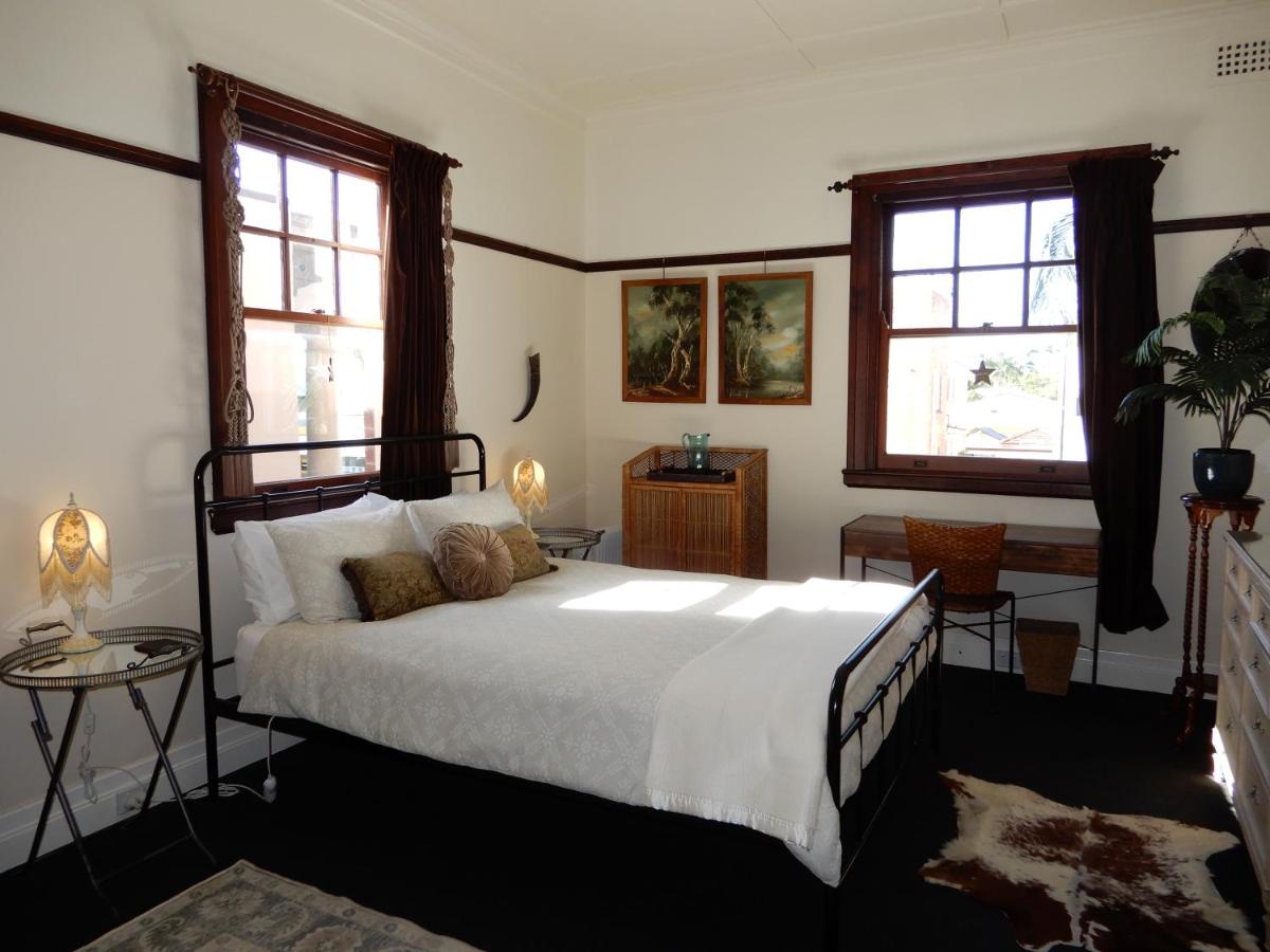 Tweepersoonskamer met Gedeelde Badkamer