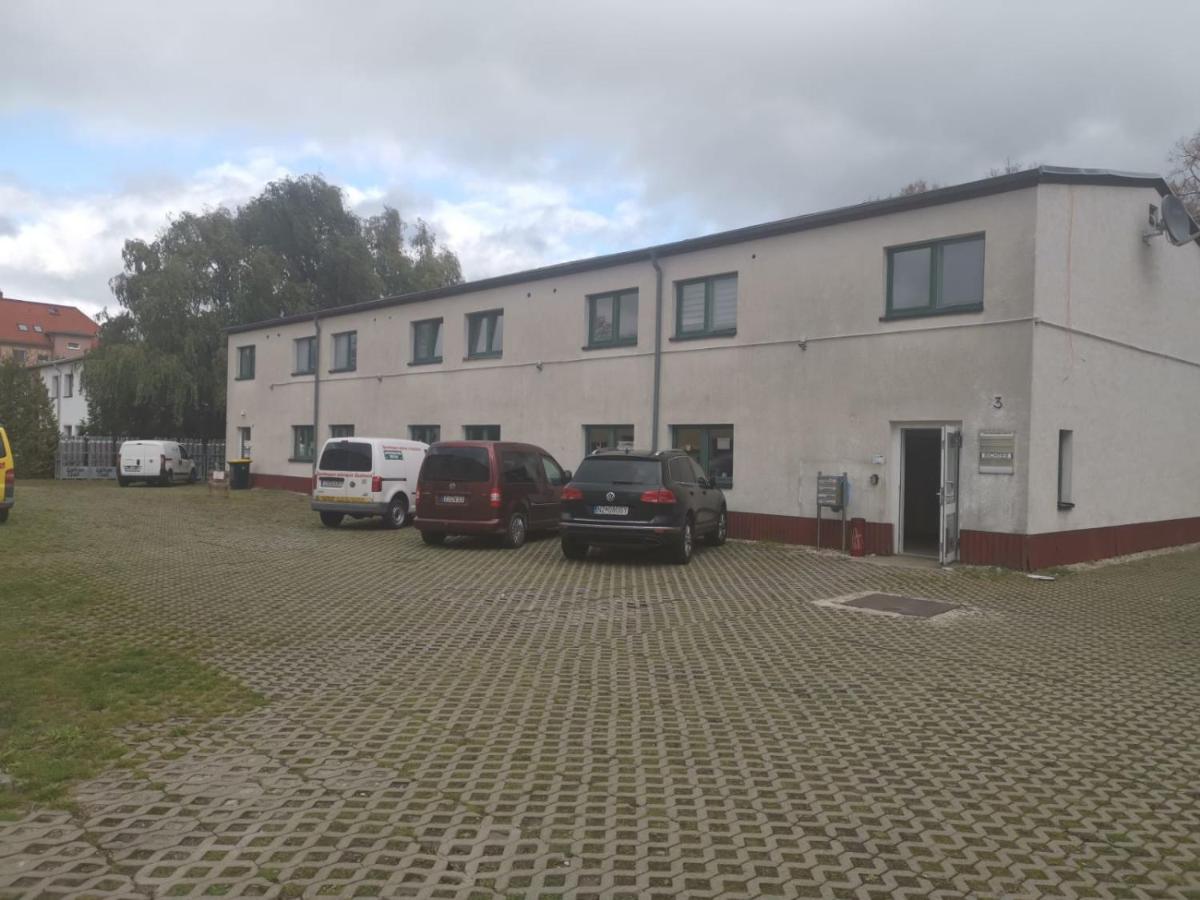 Single Room with Private Bathroom