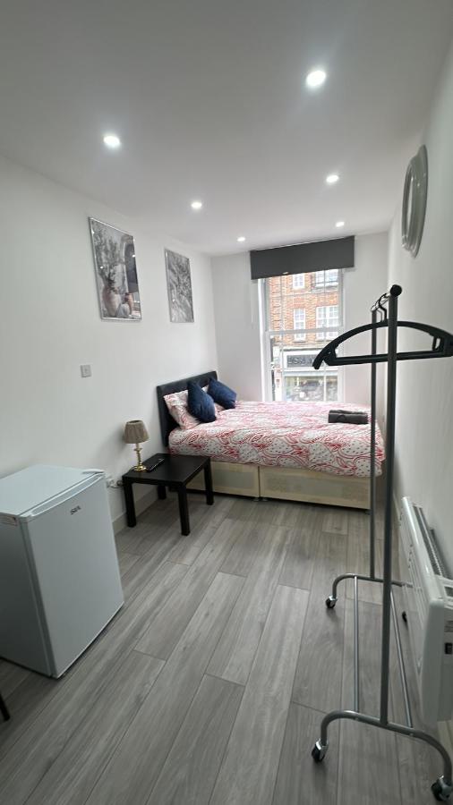 LuxeNest - B&B Sutton