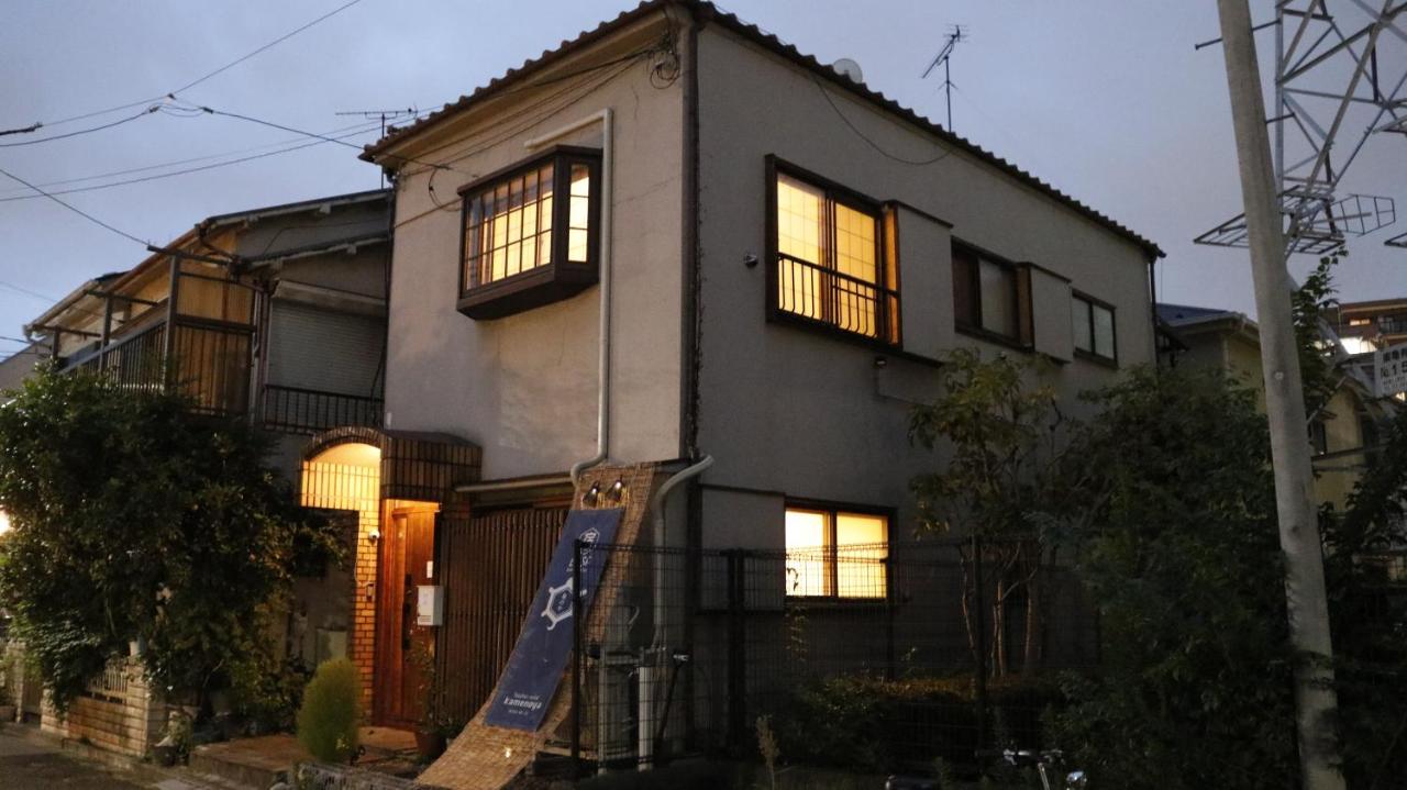 Tokyo貸切り一軒家 亀のや 駅徒歩7分 空港Disney直通 上野浅草20分 - B&B Tokyo