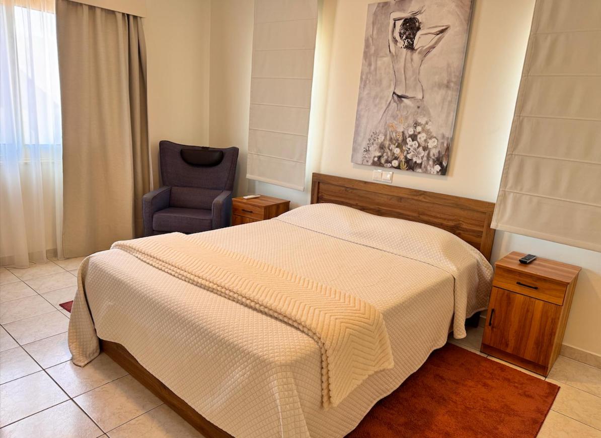 Family House - B&B Limassol