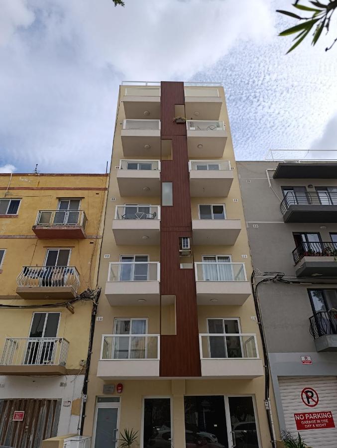 New White Lotus Penthouse 13 St Pauls Bay Malta - B&B San Pawl il-Baħar