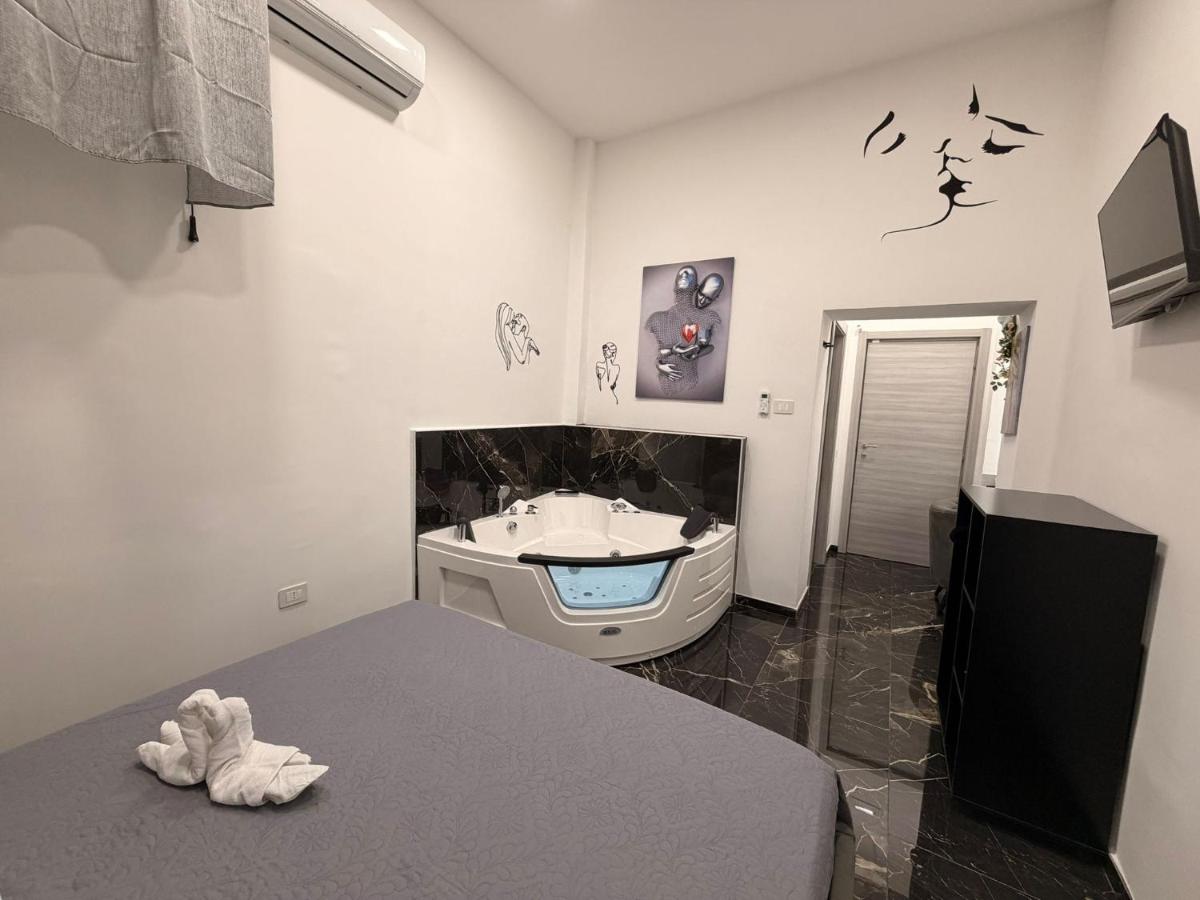 Deluxe Double Room with Bath